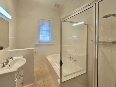 2 Carthew Street, Beachport