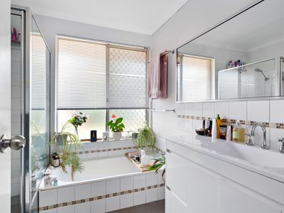 19A Shaw Street, West Lamington