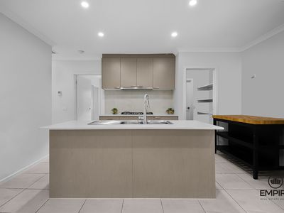 12 Favero Street, Clyde North