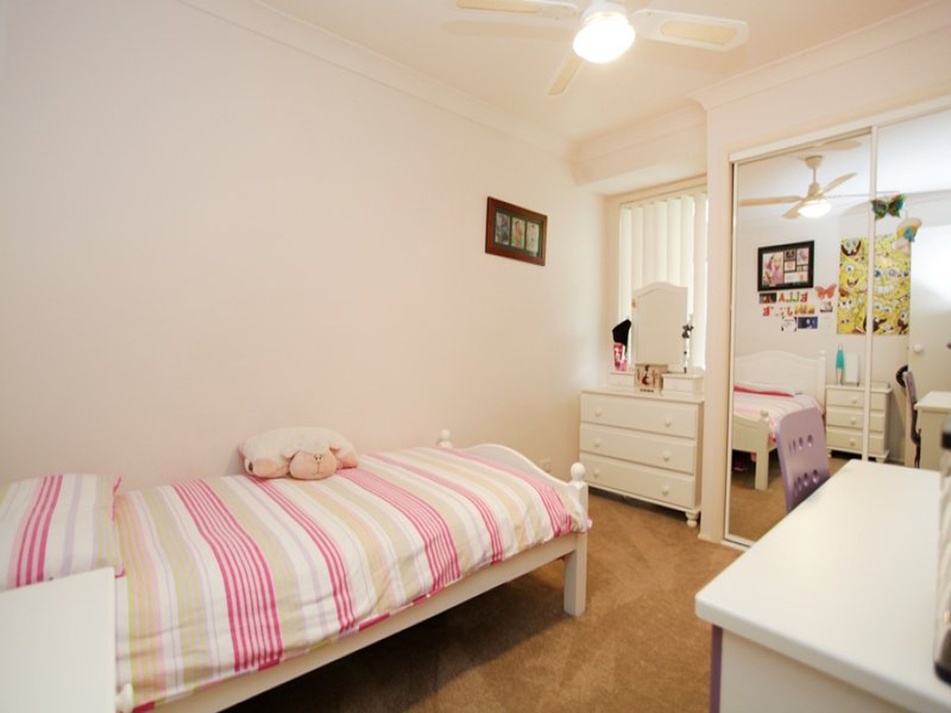 25 Dara Crescent, GLENMORE PARK