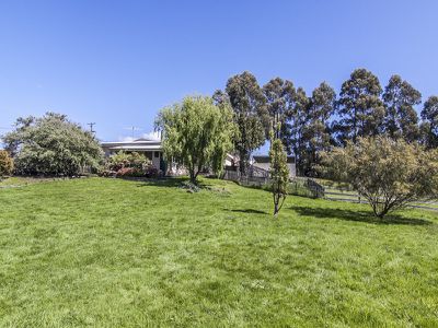 328 Braeside Road, Franklin