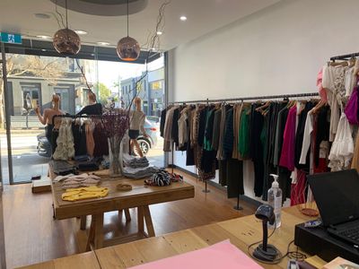 Womens Fashion Boutique for Sale in City Fringe
