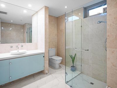 901 / 108 Terrace Road, East Perth