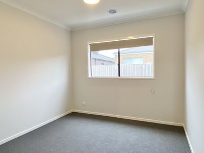 19 Ricotta Road, Manor Lakes