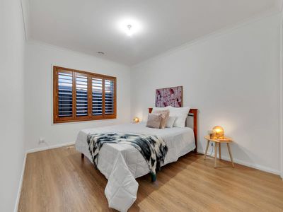 32 Clifton Circuit, Tarneit