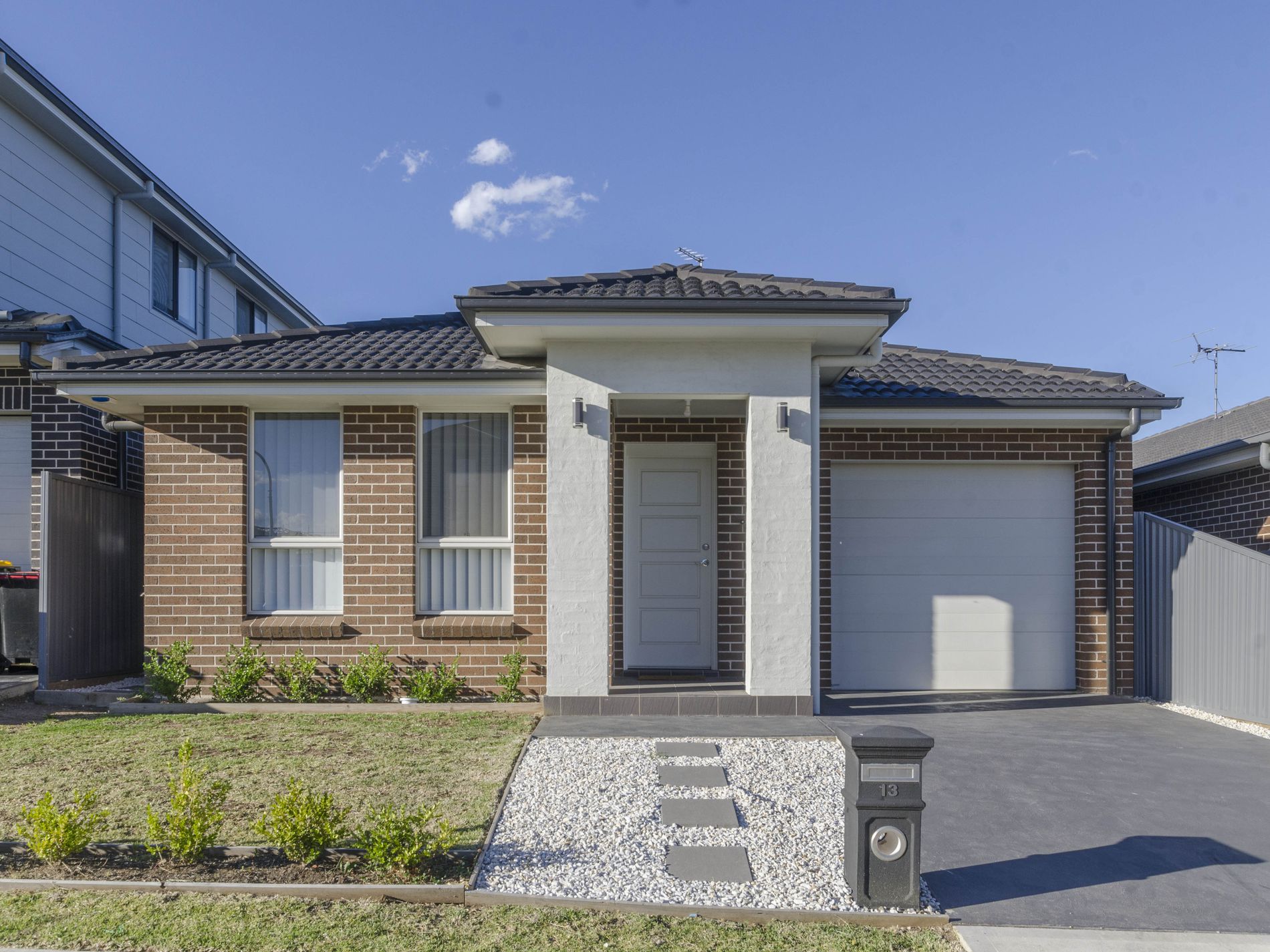 13 Fomalhaut Street, Austral