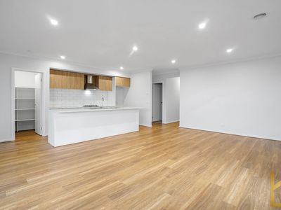13 Perivale Crescent, Wyndham Vale