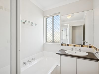 2 / 36 Fifth Road, Armadale