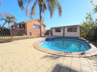 5 Nottingham Crescent, Chipping Norton