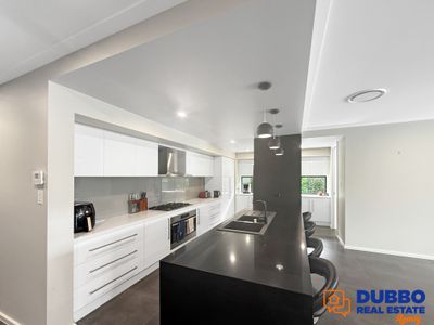 35 Amadeus Avenue, Dubbo