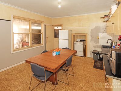 27 Taverner Street, Berriwillock