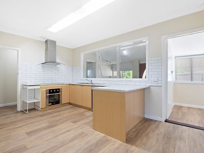 23 Coops Avenue, Thornlie
