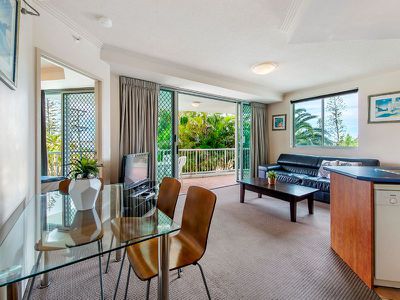 204 / 182 Marine Parade, Labrador