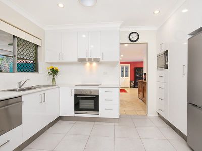 16 Packman Avenue, Rochedale South