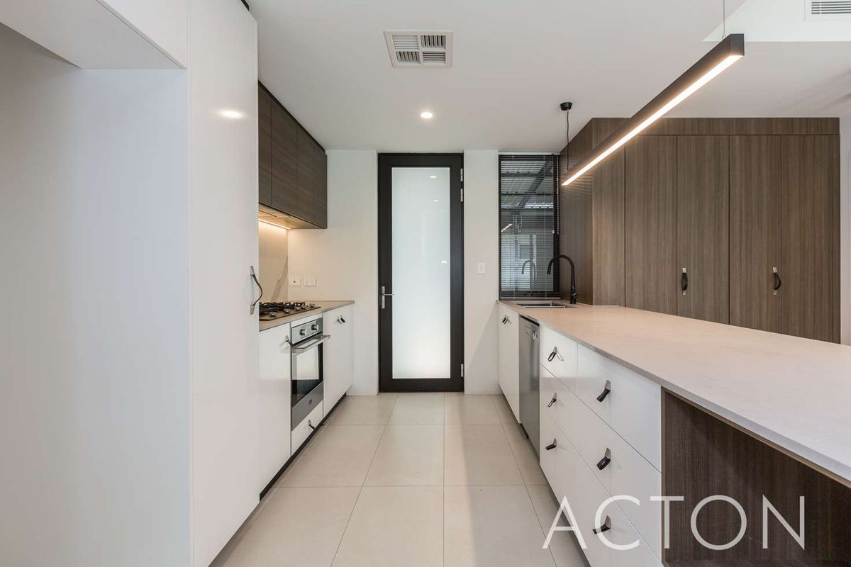 3 / 226 Hampden Road, Crawley