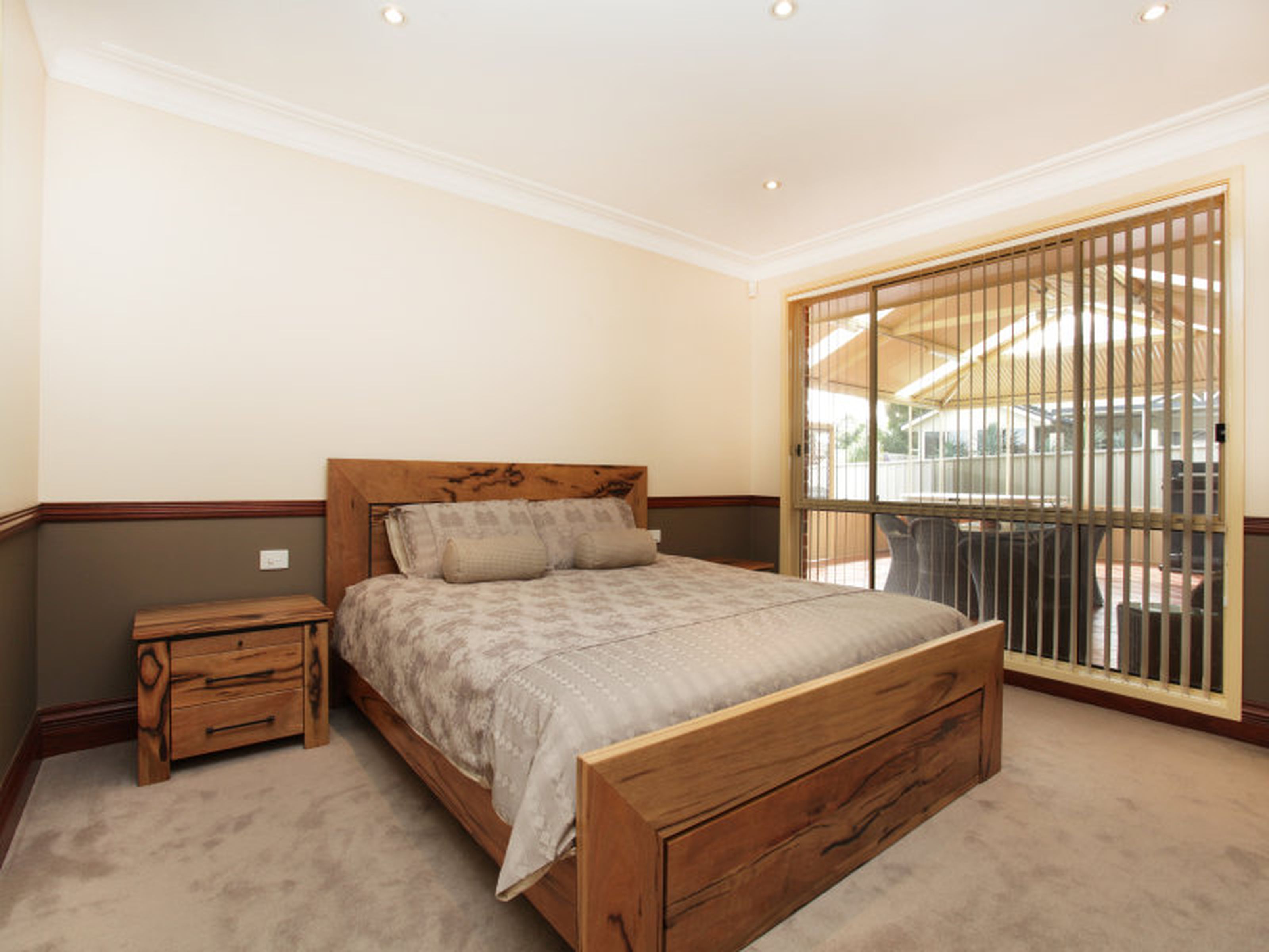 2 Esson Place, GLENMORE PARK