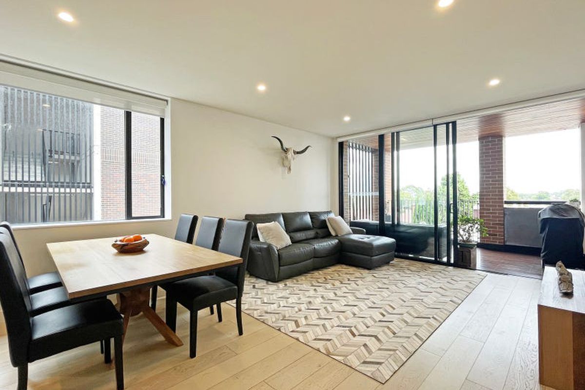 317 / 3 McKinnon Avenue, Five Dock