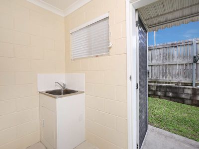 1 / 2 Pettigrew Street, Mooloolaba
