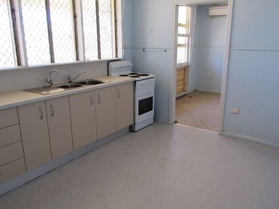 37 QUARRIAN ROAD, Longreach