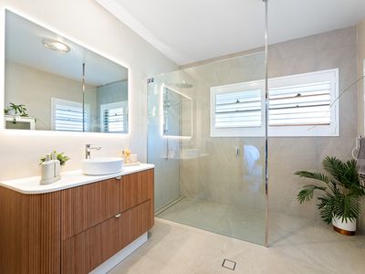 2 Dromedary Terrace, Narooma