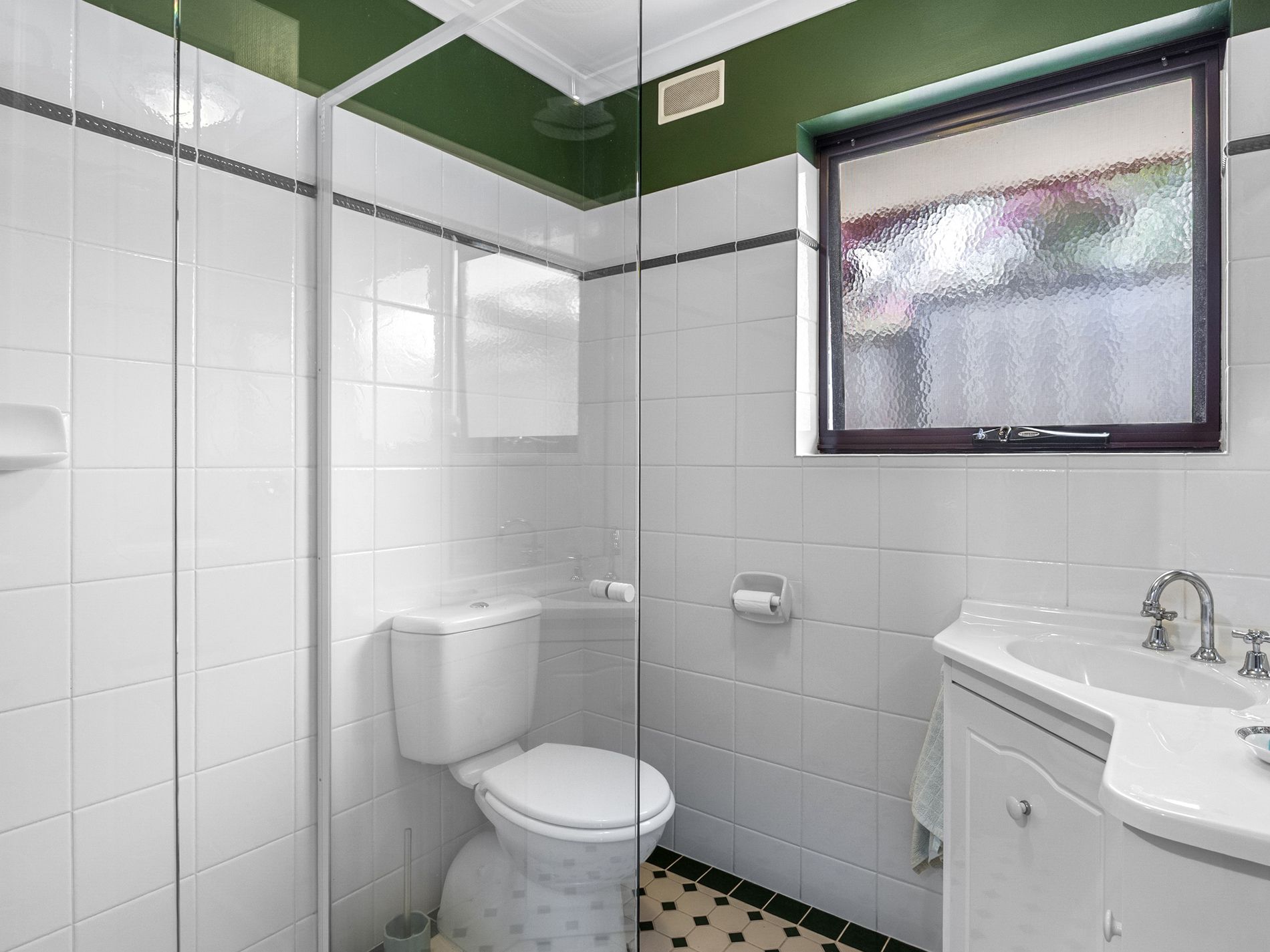 52 Norman Avenue, Normanville