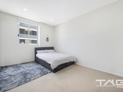 801 / 22 Dressler Court, Merrylands