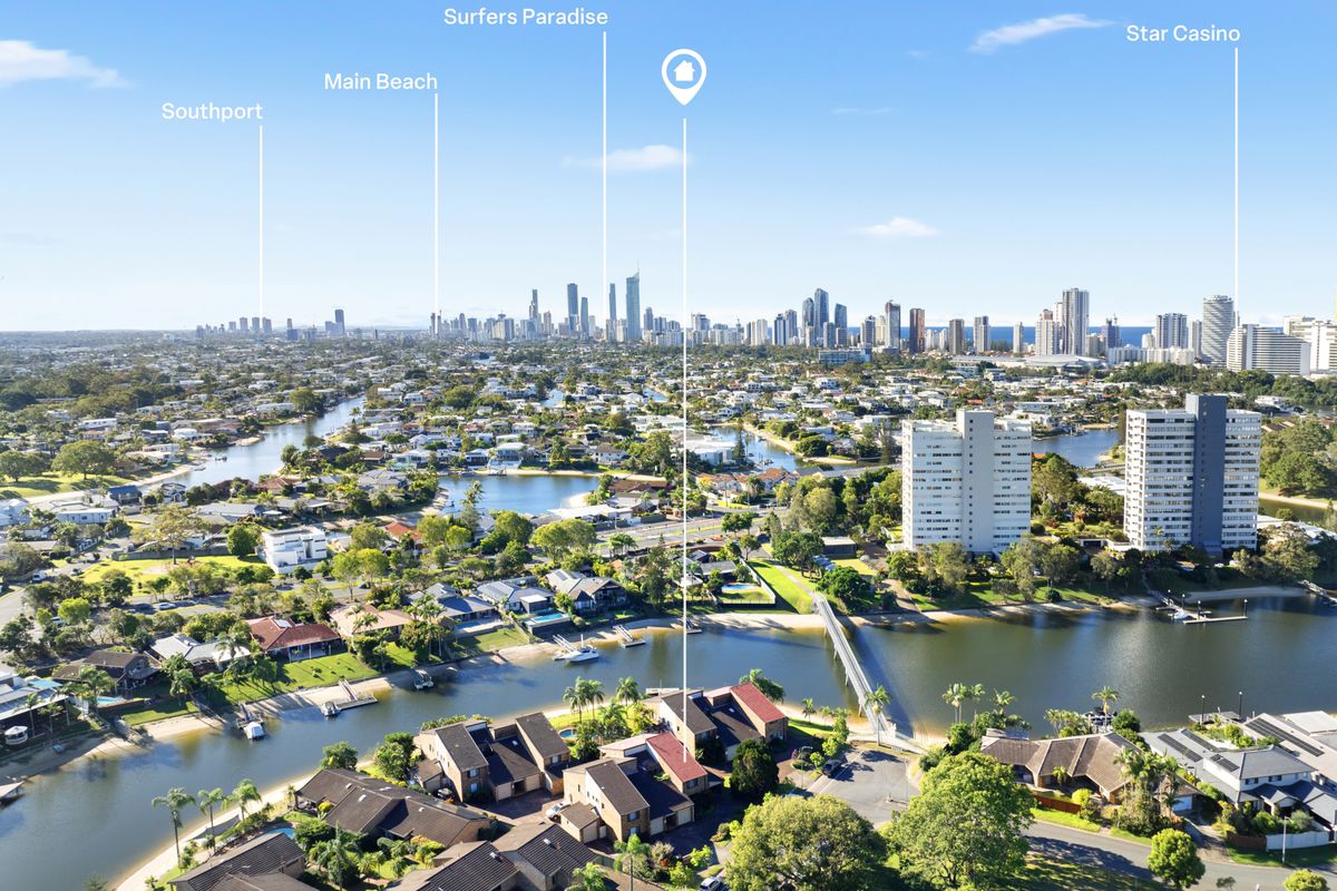2 / 22 Dunlop Court, Mermaid Waters