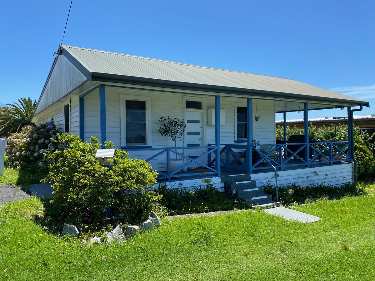 132 Wagonga Street, Narooma