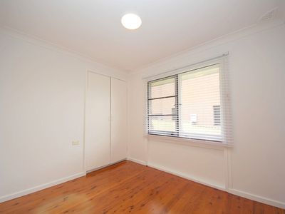 1 Manuka Crescent, Bass Hill