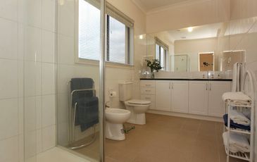 2 Sherbrooke Court, Narre Warren South