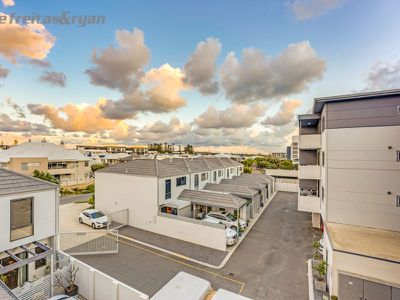 24 / 25 O'Connor Close, North Coogee