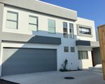 16 / 20 Careel Close, Helensvale
