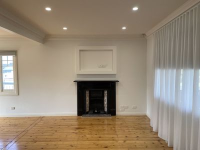 2 Nerissa Grove, Oak Park