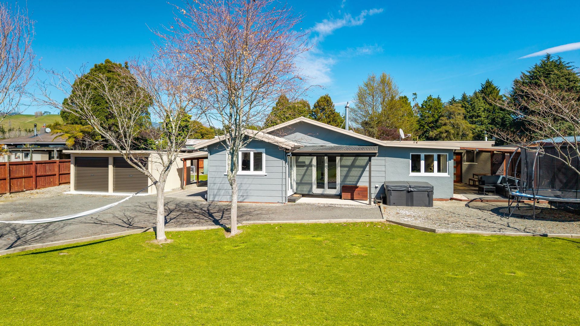 Quarter acre blank canvas - park, play or plant!