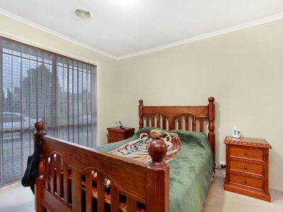 9 England Walk, Narre Warren South