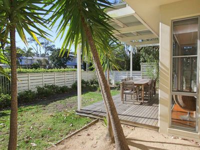 2 / 22 Bennett Street, Hawks Nest