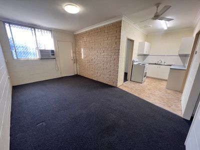 2 / 32 Hunter Street, Dubbo