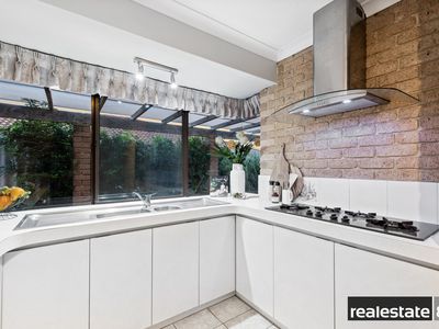 14B Alderhaus Drive, Kingsley