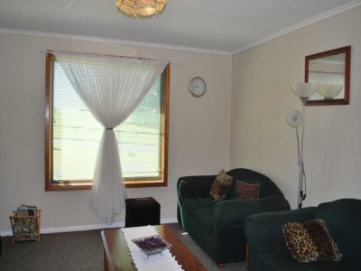 3 Elouera Street, Lake Illawarra
