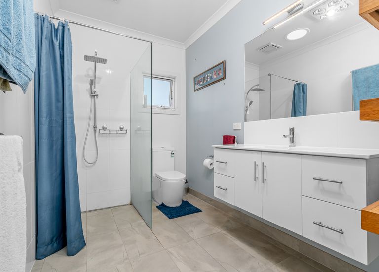 37 Waterford Avenue, Portland