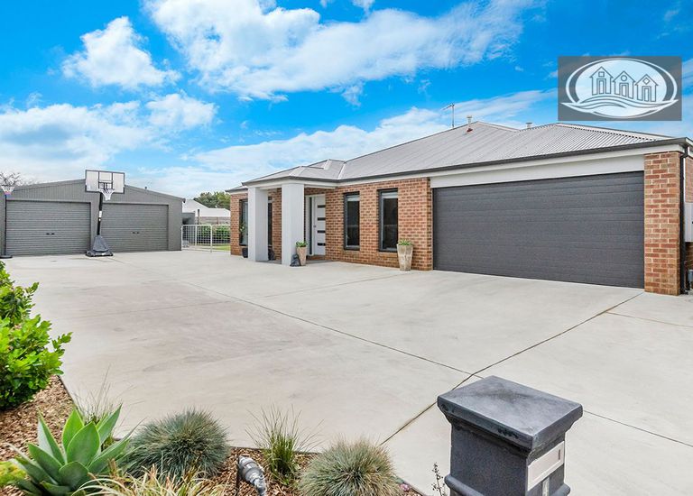 4 Barrett Court, Portland