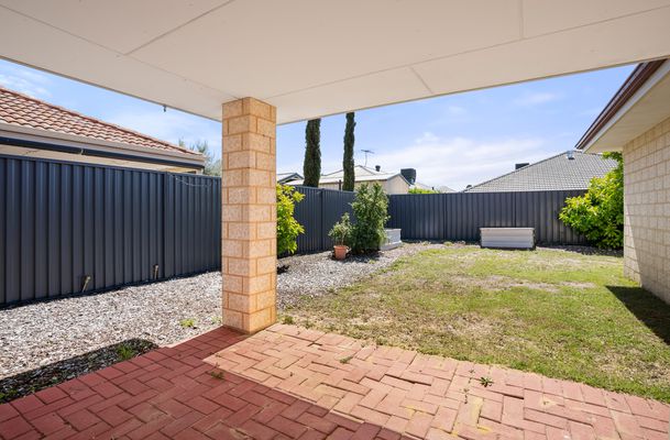 13 Valheru Avenue, Rockingham
