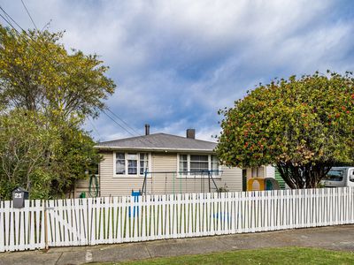 21 Hukatai Street, Elsdon