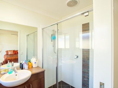 27 Blaxland Road, Urraween
