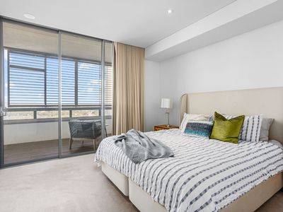 2304 / 8 Adelaide Terrace, East Perth