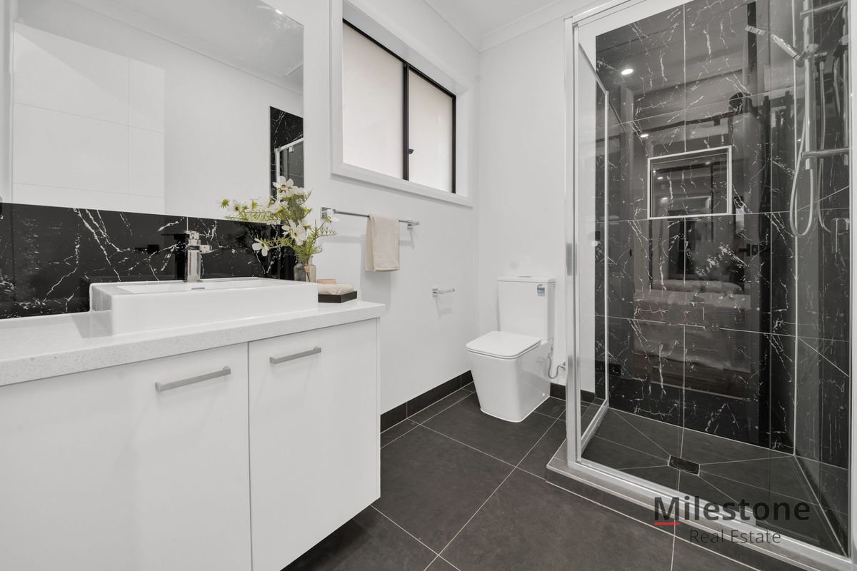 11 Carcoola Rise, Clyde North