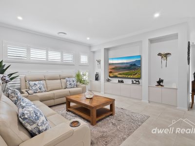 2 TEE CLOSE, Worrigee