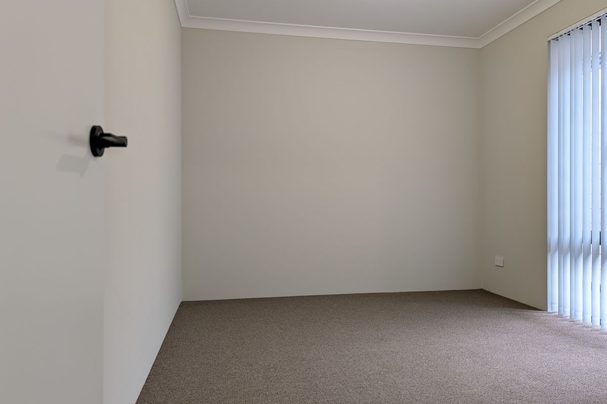 17 Stinear Street, Champion Lakes