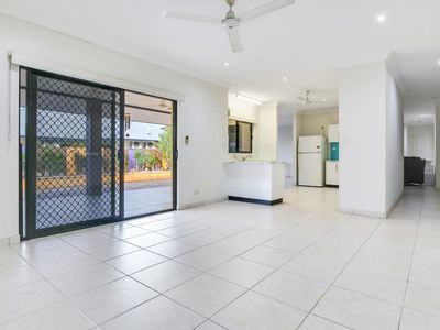 10 Rose Street, Gunn