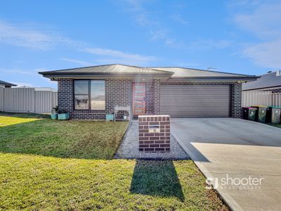 16 YARRA PLACE, Dubbo